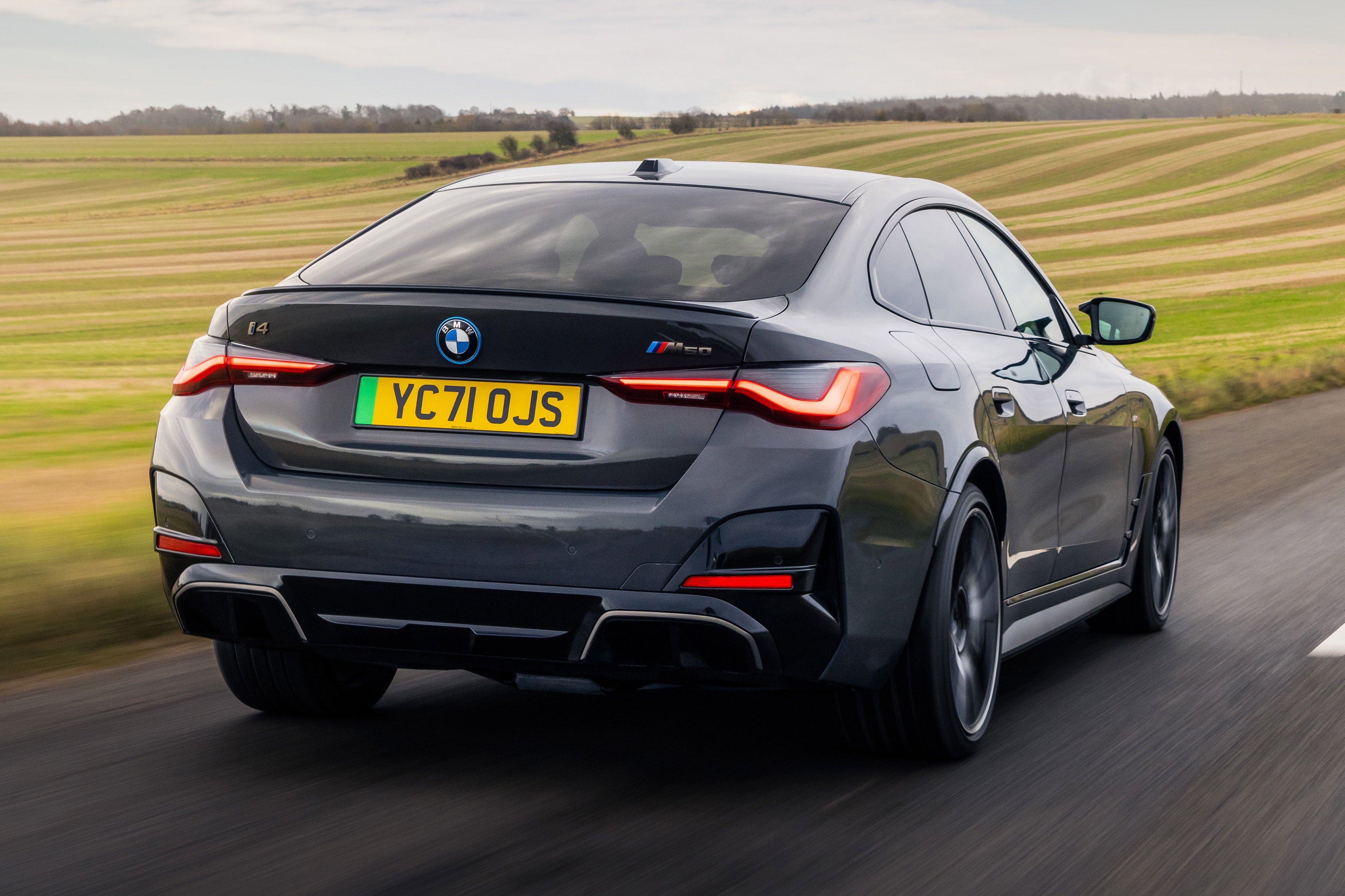 BMW i4 Photo